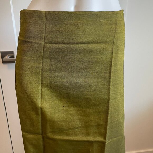 Sari Maxi Wrap Skirt w Embroidered 5" Gold Border Olive Green Sz OS - no tags - Picture 4 of 10